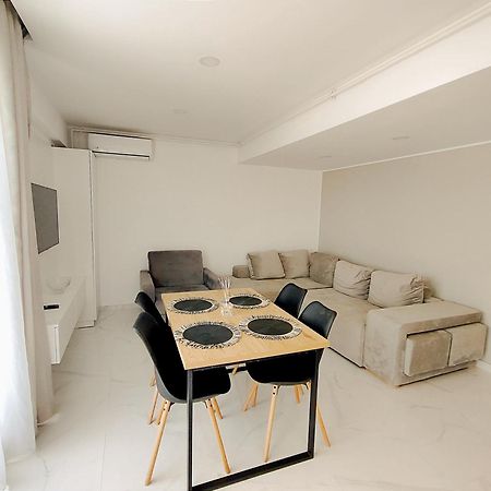 Nvd Residence Mamaia-Nord นาโวดาริ ภายนอก รูปภาพ