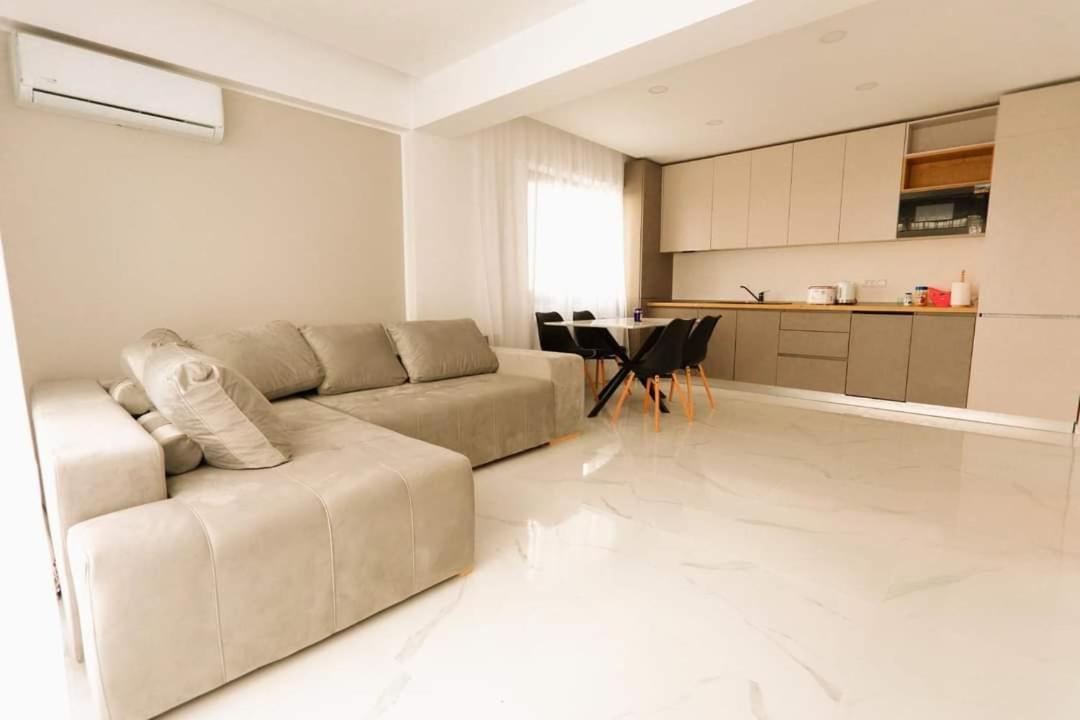 Nvd Residence Mamaia-Nord นาโวดาริ ภายนอก รูปภาพ